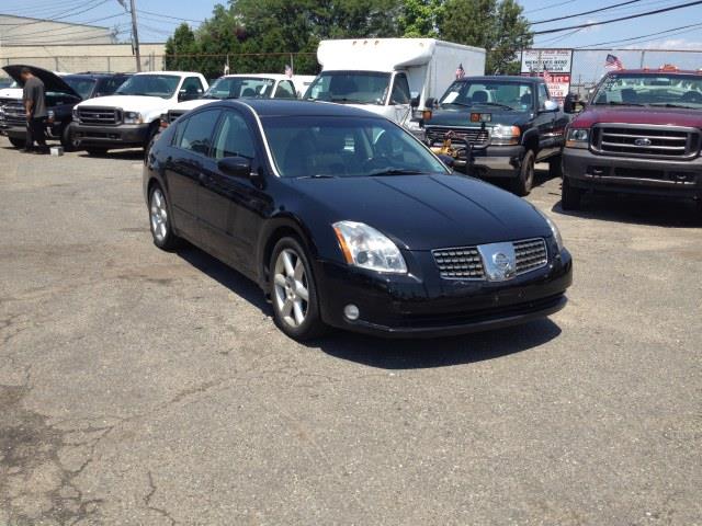 2005 Nissan Maxima 330i Sedan