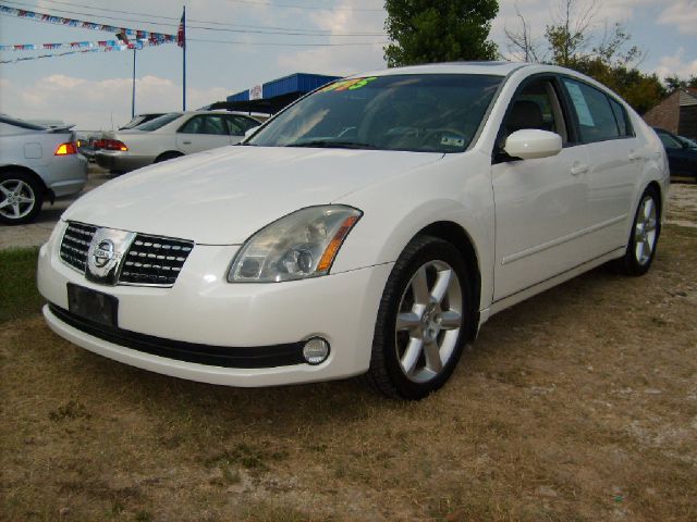 2005 Nissan Maxima SE