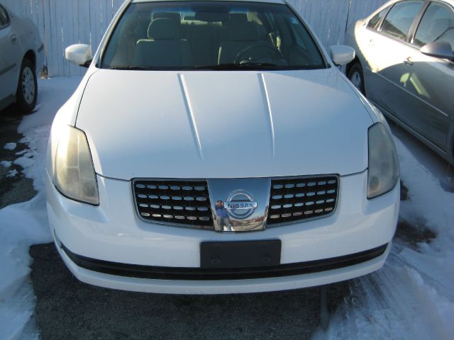 2005 Nissan Maxima SE