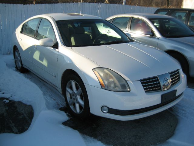 2005 Nissan Maxima SE