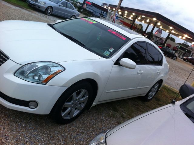 2005 Nissan Maxima Regular Cab