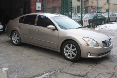 2005 Nissan Maxima SE