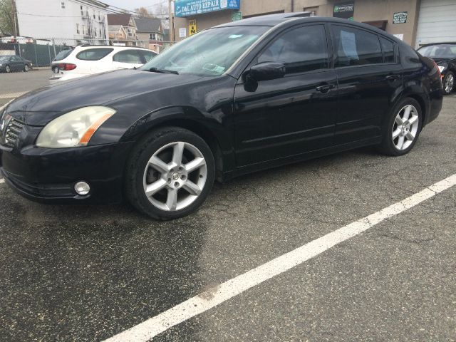 2005 Nissan Maxima LE