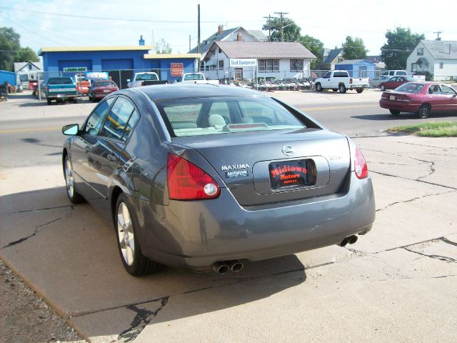 2005 Nissan Maxima SE