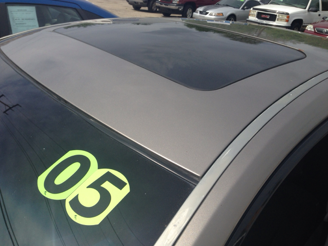 2005 Nissan Maxima 2WD Value - 100A