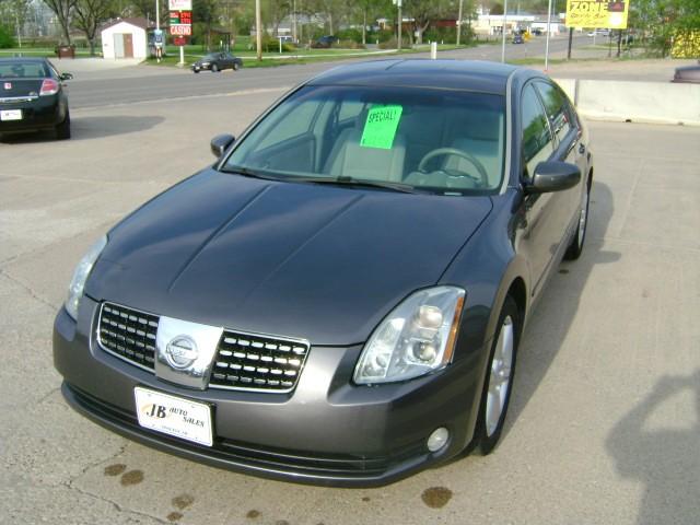 2005 Nissan Maxima 4 Door Wagon HEMI