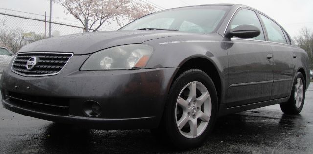 2005 Nissan Maxima SE