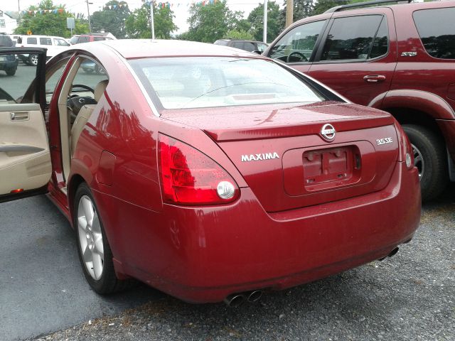 2005 Nissan Maxima SE