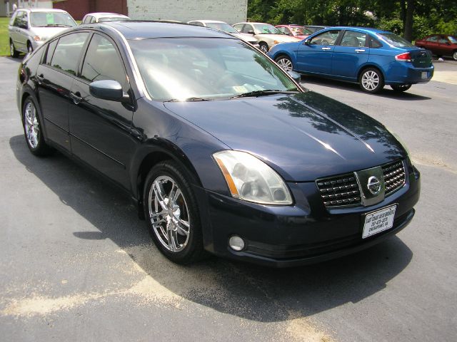 2005 Nissan Maxima SE