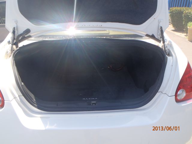 2005 Nissan Maxima SE