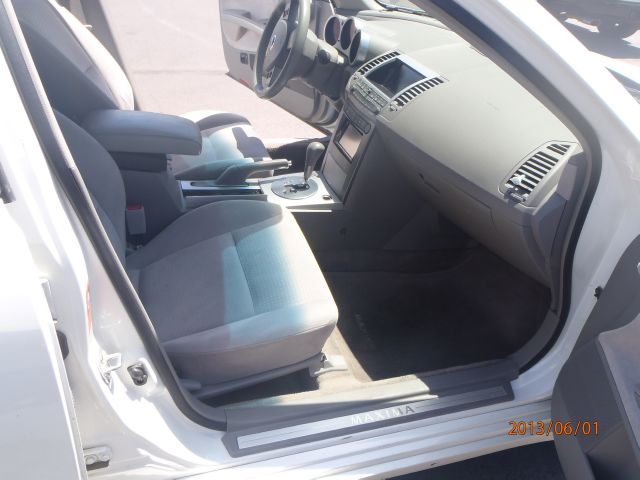 2005 Nissan Maxima SE