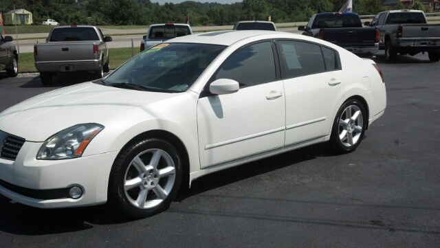 2005 Nissan Maxima S 4x4 SUV