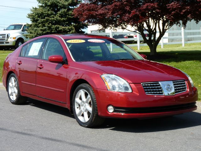 2005 Nissan Maxima SE