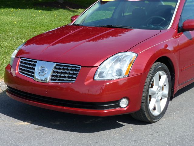 2005 Nissan Maxima SE