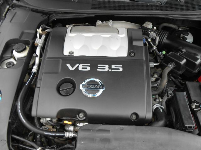 2005 Nissan Maxima LS S