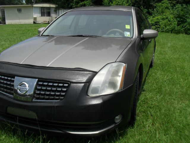 2005 Nissan Maxima SE