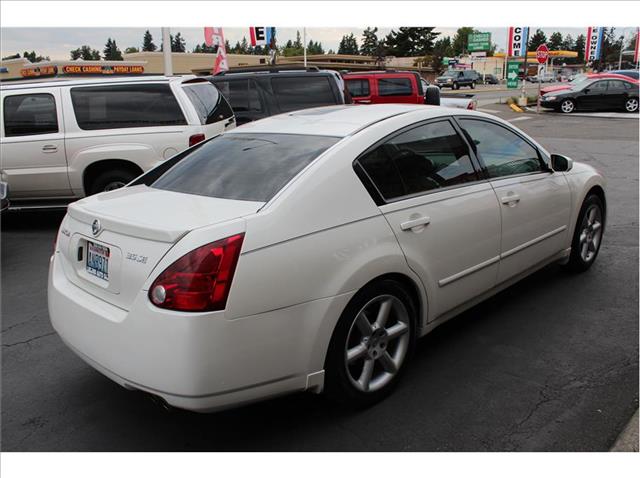 2006 Nissan Maxima 5D Sedan