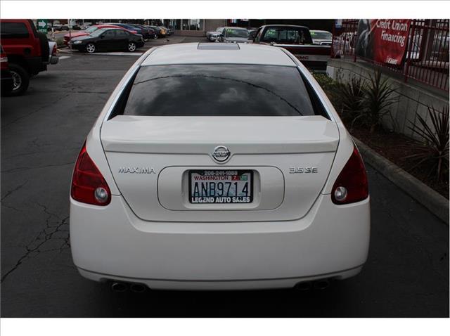 2006 Nissan Maxima 5D Sedan