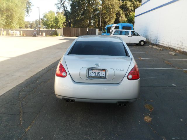 2006 Nissan Maxima SE