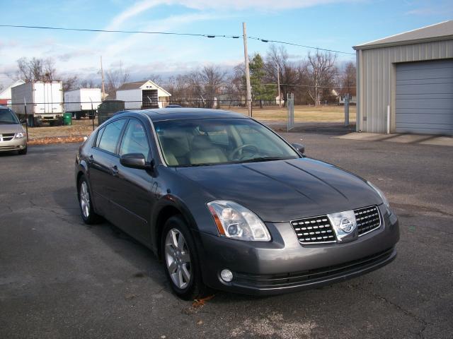 2006 Nissan Maxima ST Pickup 4D 5 1/2 Ft