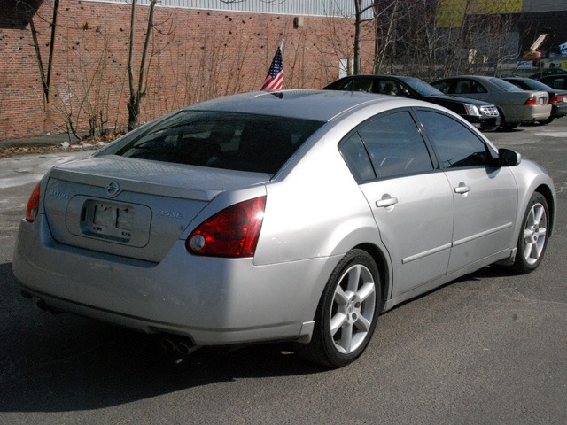2006 Nissan Maxima SE