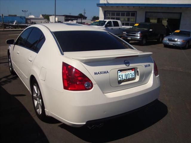 2007 Nissan Maxima LE