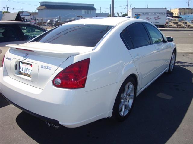 2007 Nissan Maxima LE