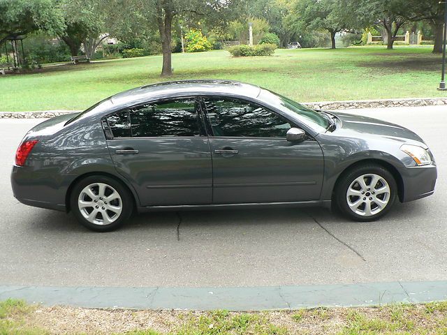 2007 Nissan Maxima SE