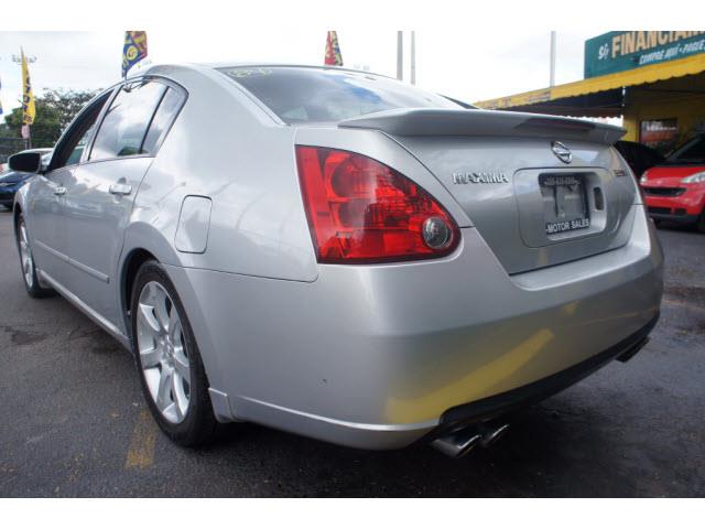 2007 Nissan Maxima LE