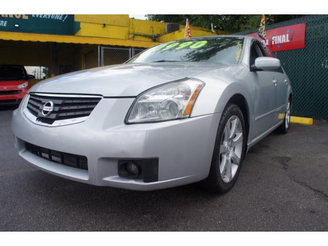 2007 Nissan Maxima LE