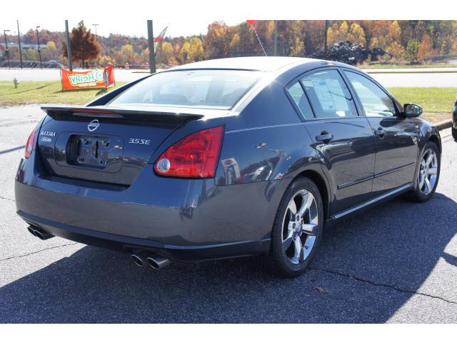 2008 Nissan Maxima LE