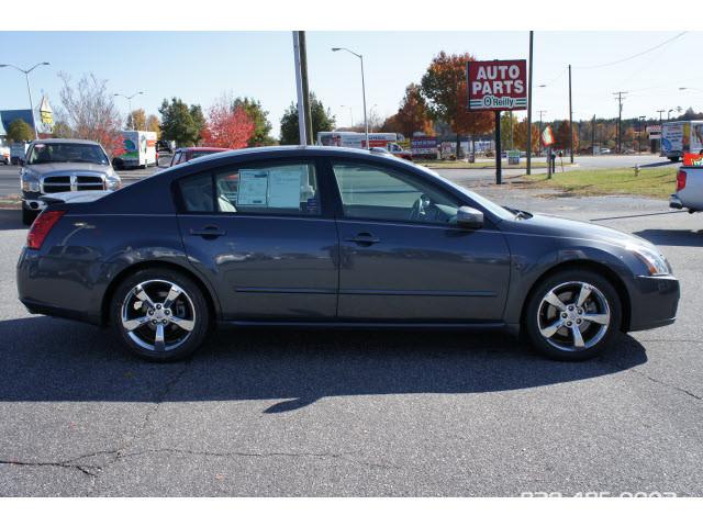 2008 Nissan Maxima LE