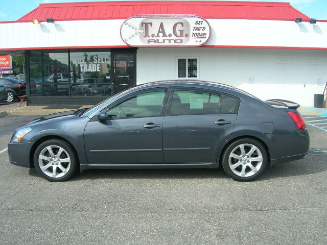 2008 Nissan Maxima SE