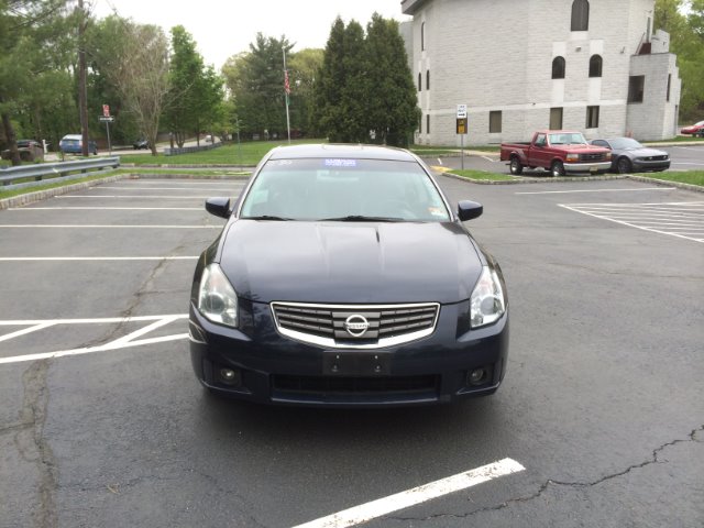 2008 Nissan Maxima XLT REG CAB LONG BED