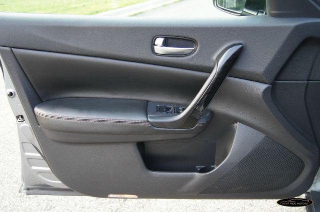 2009 Nissan Maxima XR