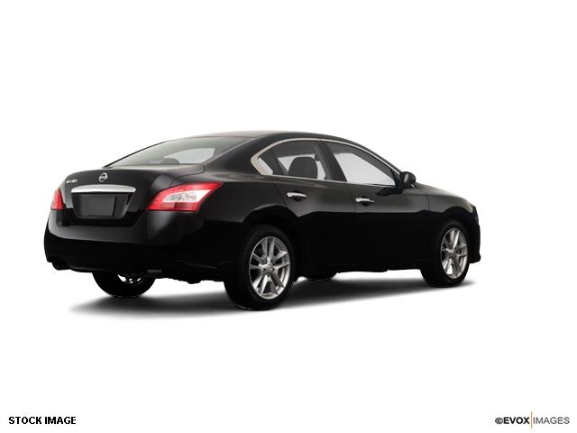 2009 Nissan Maxima Unknown