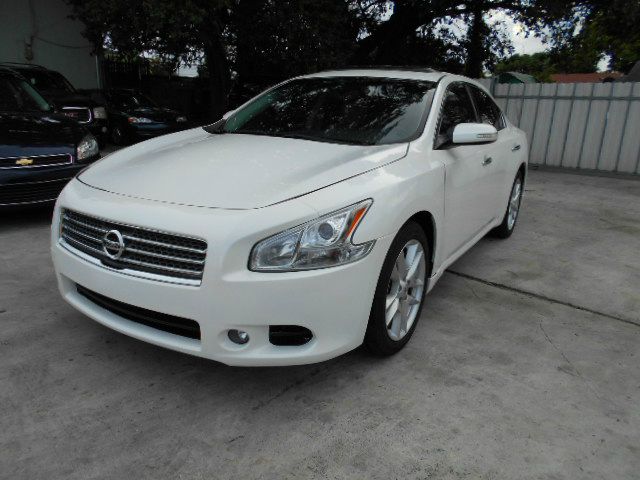 2009 Nissan Maxima XR