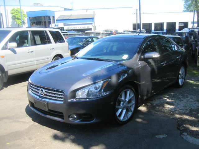 2009 Nissan Maxima SC SUV