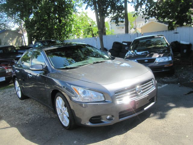 2009 Nissan Maxima SC SUV