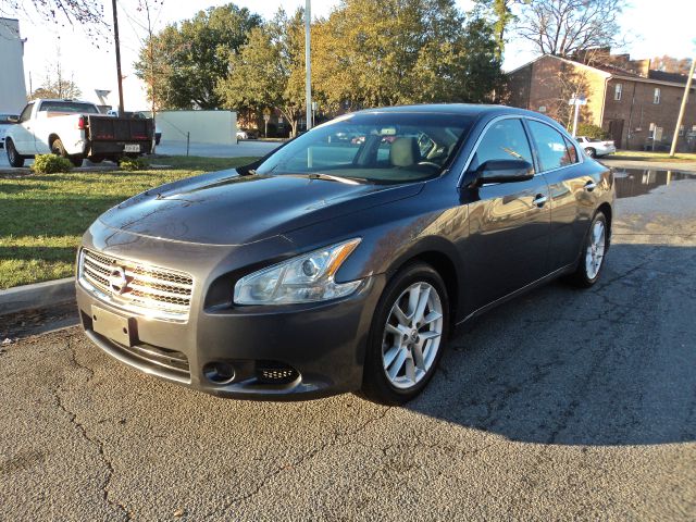 2009 Nissan Maxima XR