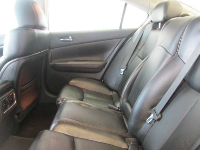 2009 Nissan Maxima XR