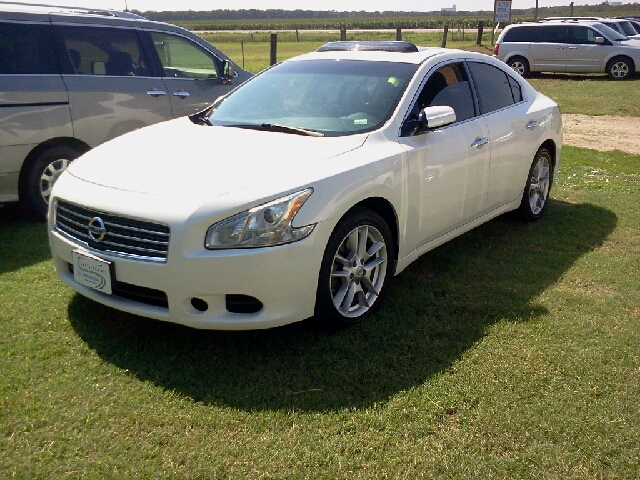 2009 Nissan Maxima XR