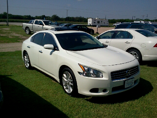 2009 Nissan Maxima XR