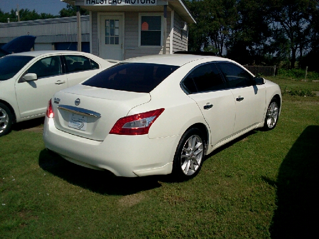 2009 Nissan Maxima XR