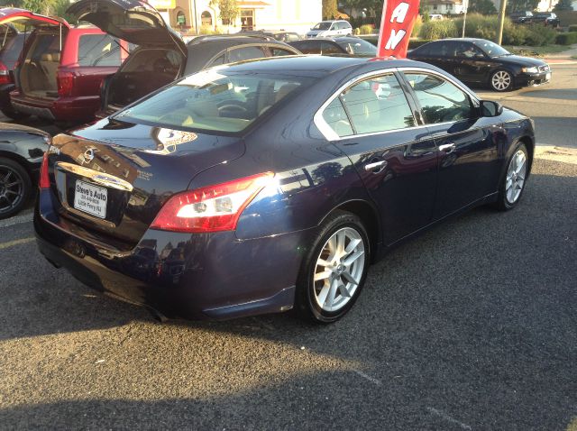 2009 Nissan Maxima XR