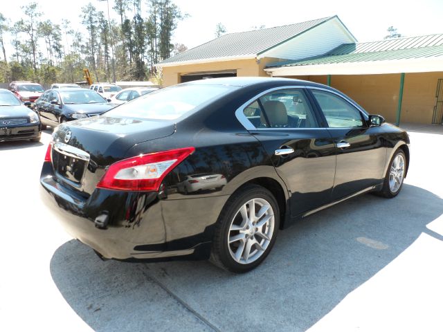 2009 Nissan Maxima XR