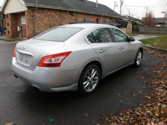 2009 Nissan Maxima 4.6L Eddie Bauer