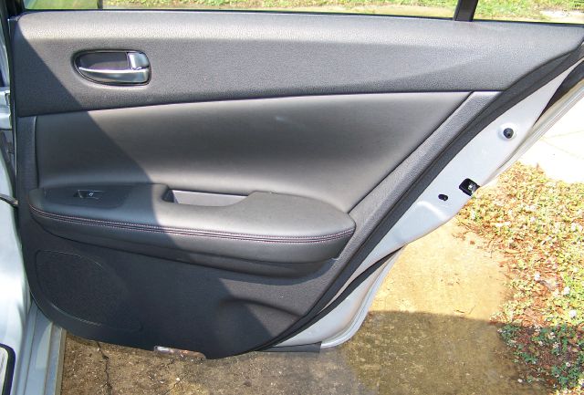 2009 Nissan Maxima LT Trailblazer Package