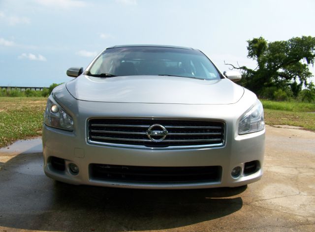 2009 Nissan Maxima LT Trailblazer Package