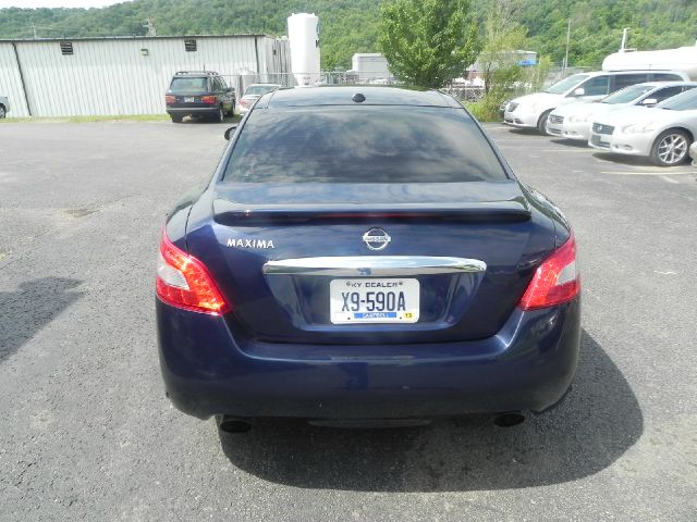 2009 Nissan Maxima XR